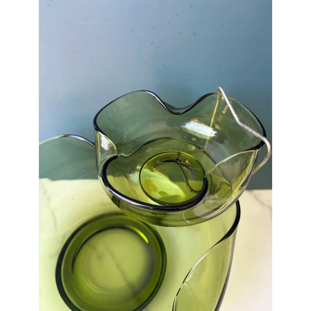 Vtg Anchor Hocking MCM Avocado Green Ruffled Glass Chip Dip Set  2 pc
